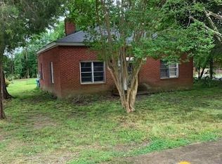271 Salisbury St, Denton, NC 27239