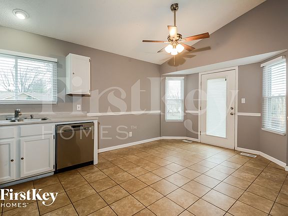 5th image of 700 Fernwood Ter