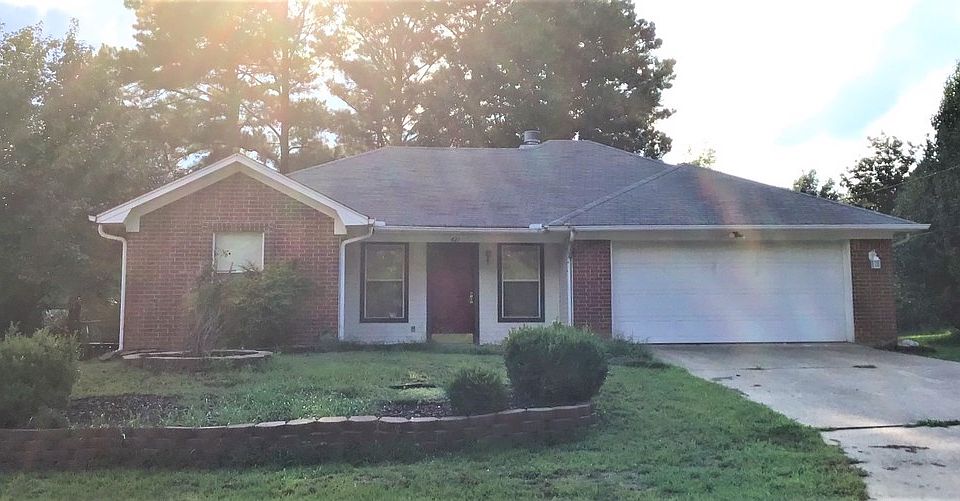 1st image of 421 Woodridge Dr