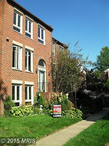 1st image of 10122 Turnberry Pl