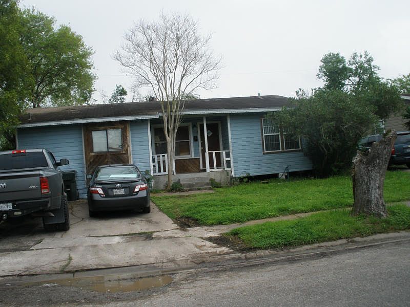 1st image of 1018 Clare Dr