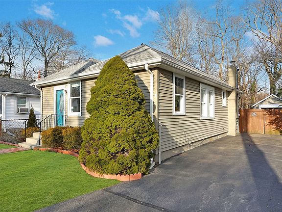 4th image of 149 Longfellow Dr