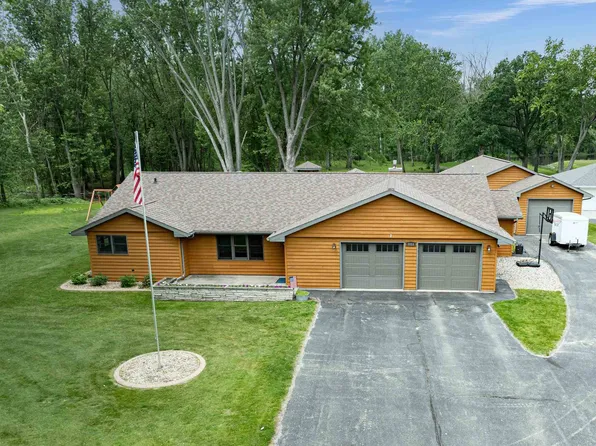N5811 State Road 187, Shiocton, WI 54170