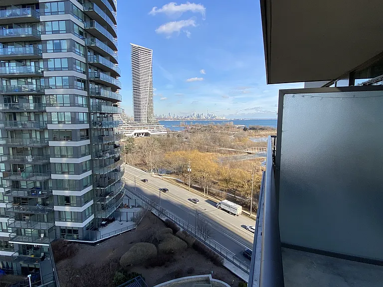 2240 Lake Shore Blvd W #1105 — Photo 12