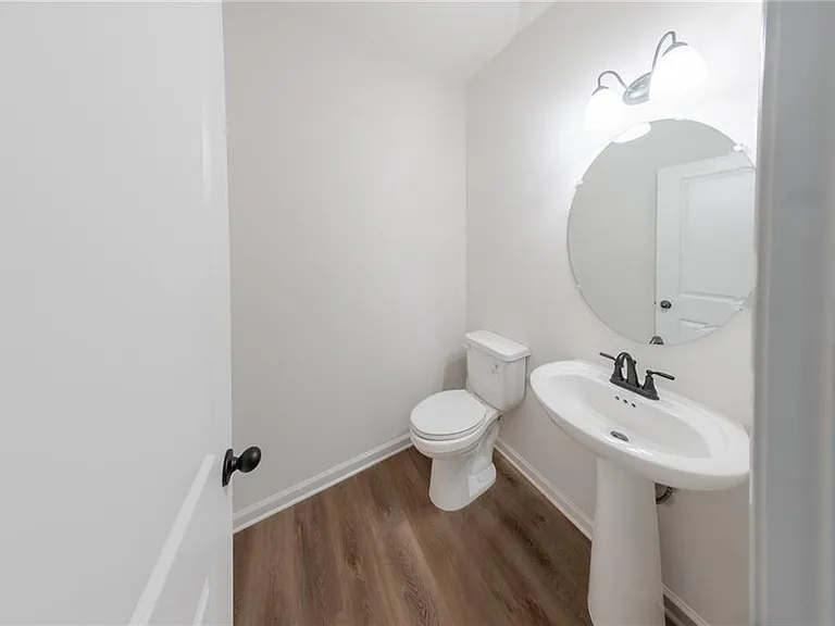 411 Summit View Ln — Photo 8