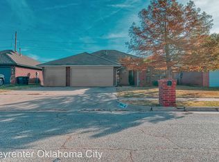 3804 Quail Ridge Dr, Moore, OK 73160
