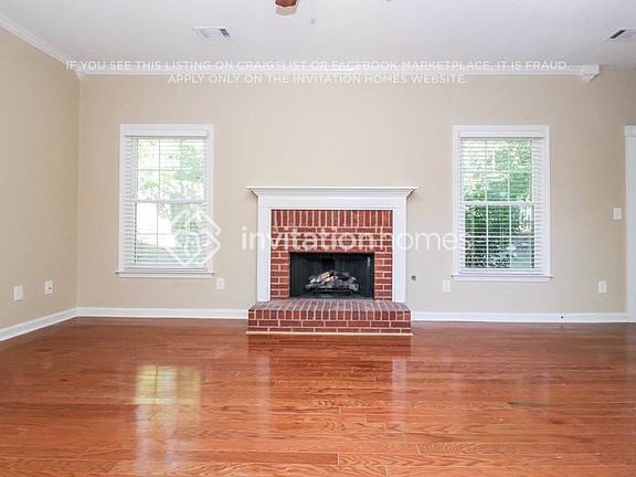 5th image of 7022 Surrey Dr