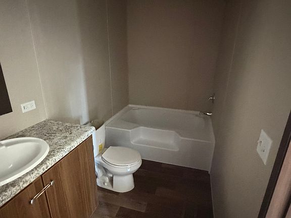 4th image of 125 Dogwood St #36