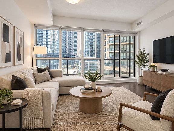 3rd image of 51 E Liberty St #606