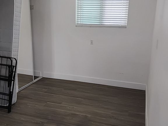 5th image of 5259 Roswell St #A