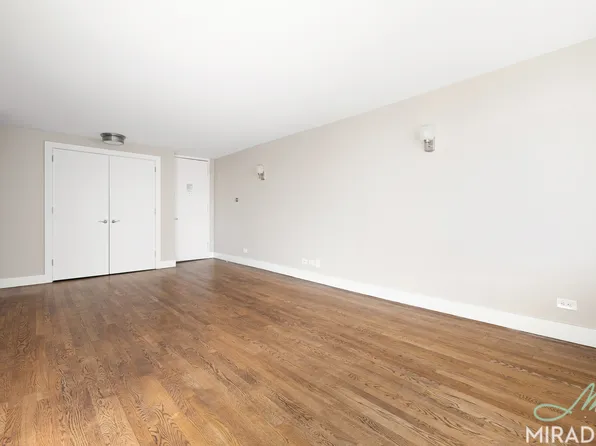 330 East 39th Street image 8 of 21