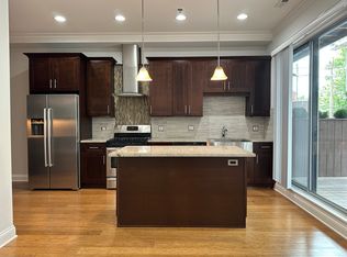 12 N Aberdeen St #20-101, Chicago, IL 60607