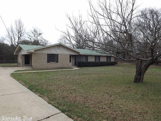 1st image of 308 Hilltop Dr