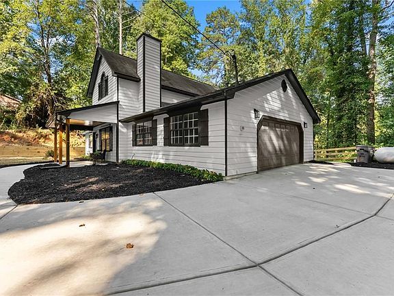 2nd image of 1662 Jimmy Dodd Rd