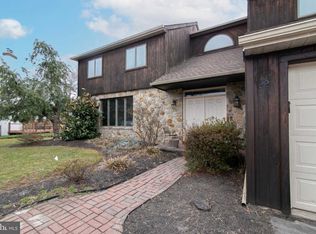 22 Sawmill Ln, Newtown, PA 18940