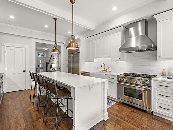 5th image of 1223 Park Ave