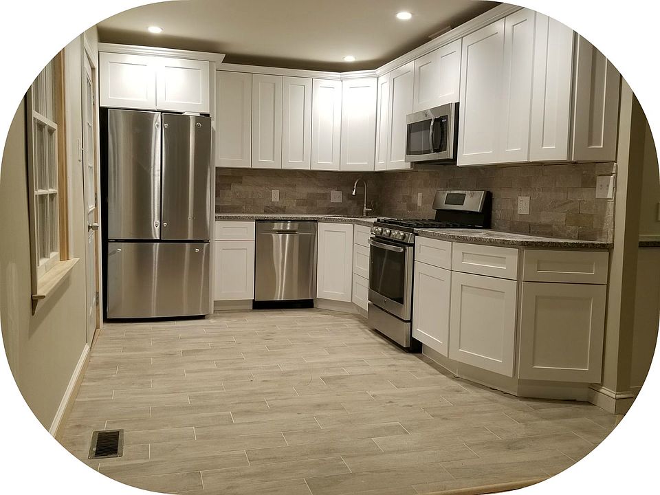 New Soft Close Kit Cabinets