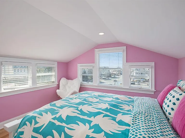 7611 Ventnor Ave — Photo 30
