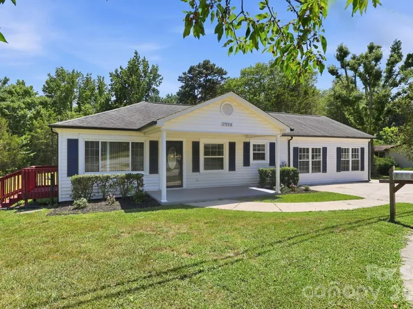 2964 Lane St, Kannapolis, NC 28083