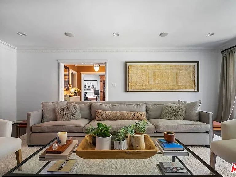 10576 Lindbrook Dr — Photo 12