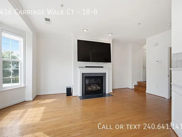 3436 Carriage Walk Ct #18B — Photo 1