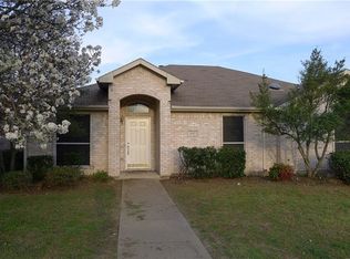 1912 Chapman Dr, Lancaster, TX 75134