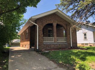 2621 Yale Blvd, Springfield, IL 62703