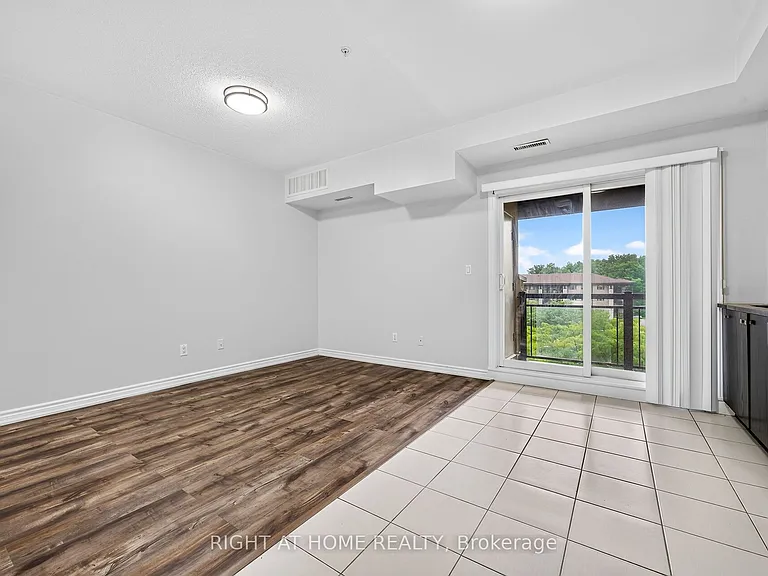 570 Lolita Gdns #430 — Photo 4