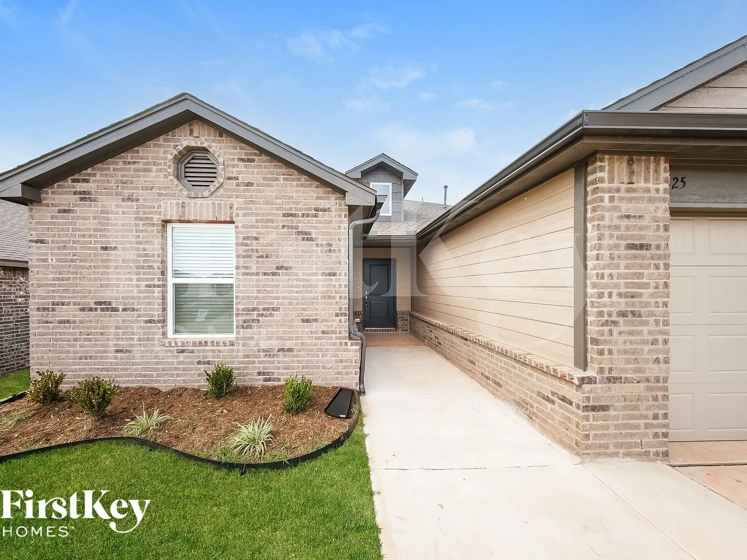 3 bed, 2.0 bath, 1472 sqft, $1,895 — Photo 2