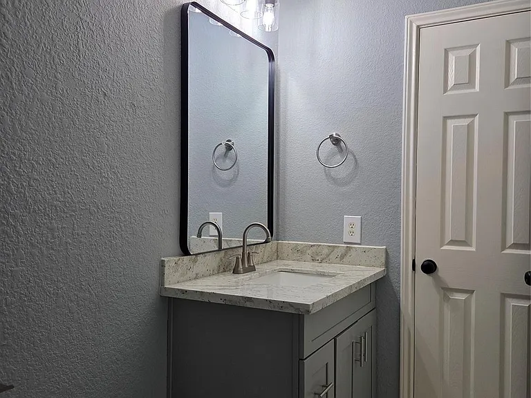 9526 Heflin Colony Dr — Photo 39