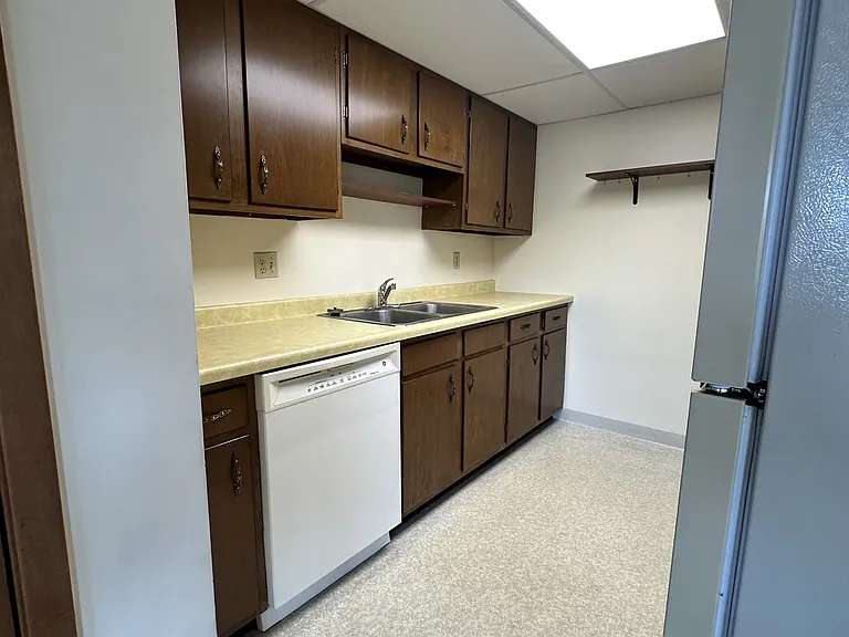 109 Fisk Ave #9 — Photo 9