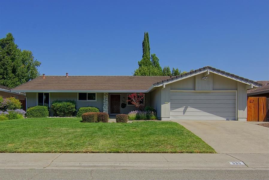 2nd image of 635 Rivercrest Dr