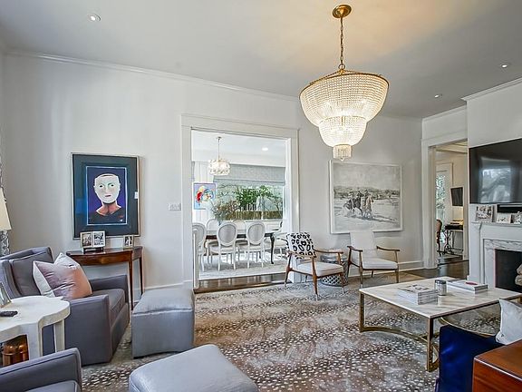 3rd image of 326 Audubon Blvd