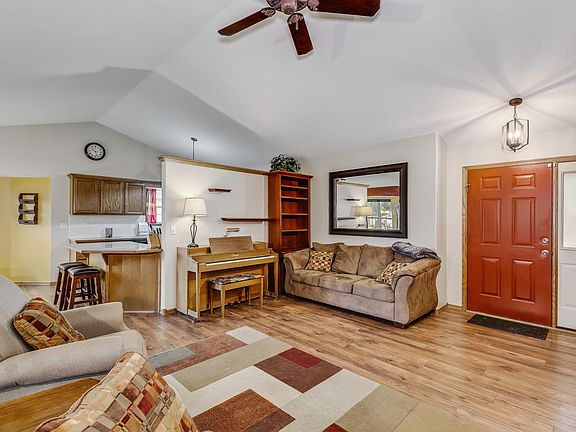 3rd image of 2515 E Windsong Ct