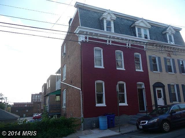 1st image of 17 East Ave