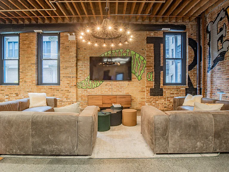Cobbler Square Lofts — Photo 32