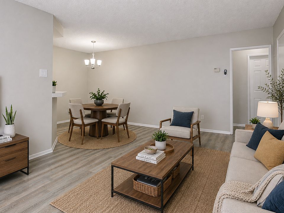 1st image of 485 S Los Robles Ave APT 3