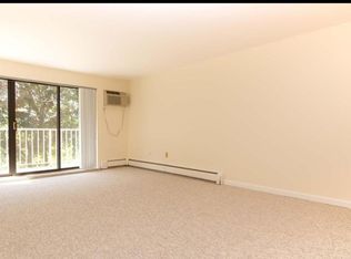 19 Coolidge Hill Rd #6, Watertown, MA 02472