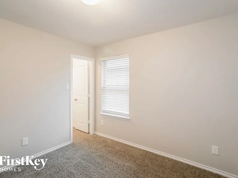 2339 French St — Photo 6