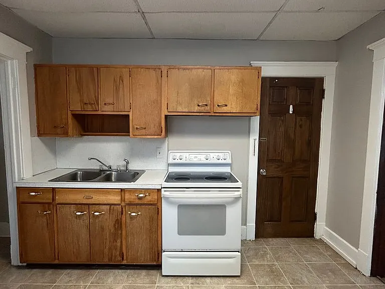2419 Poppleton Ave — Photo 10