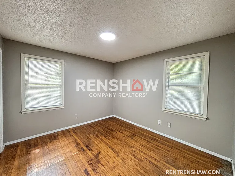 4694 McCrory Ave — Photo 15