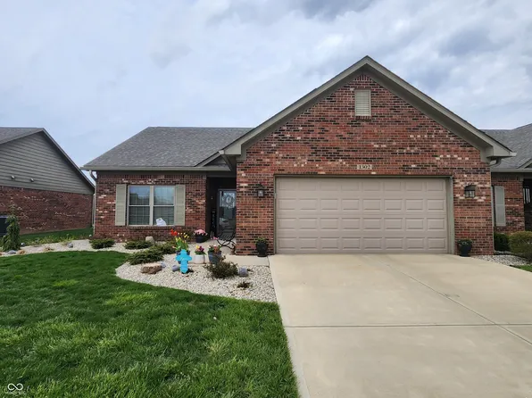 1302 Country Creek Cir, Shelbyville, IN 46176