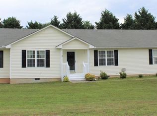 12 Cottonwood Ct, Taylorsville, GA 30178