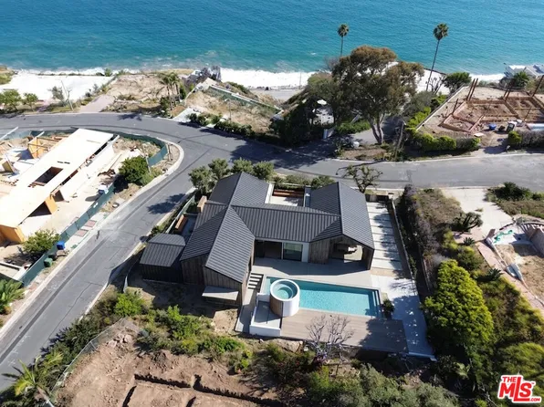 20521 Roca Chica Dr, Malibu, CA 90265