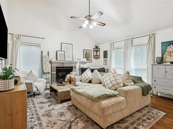 720 Heavens Dr APT 20, Mandeville, LA 70471
