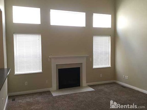 3rd image of 2699 Kantian Dr