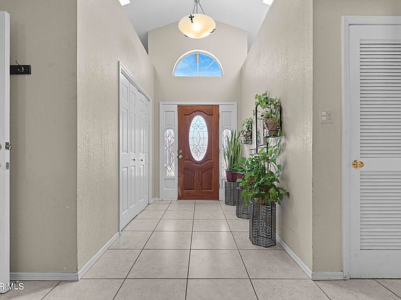 2nd image of 1821 Ron Cerrudo St