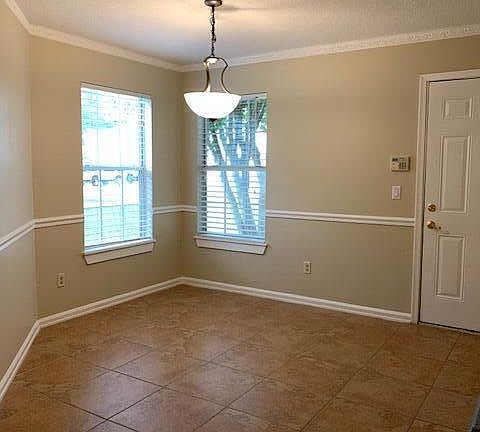 5th image of 10878 CABBAGE POND Court
