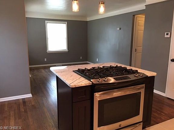2nd image of 4822 Lincoln Ave