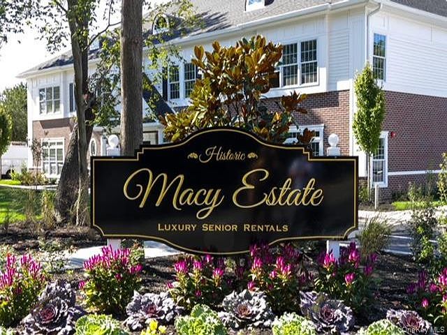1st image of 46 Islip Ave #403